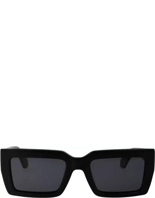 Salvatore Ferragamo Eyewear Sf1108s Sunglasse