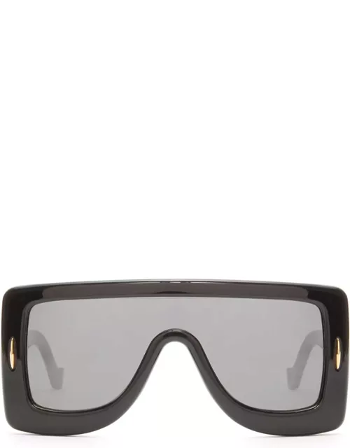 Loewe Lw40104i - Shiny Black Sunglasse