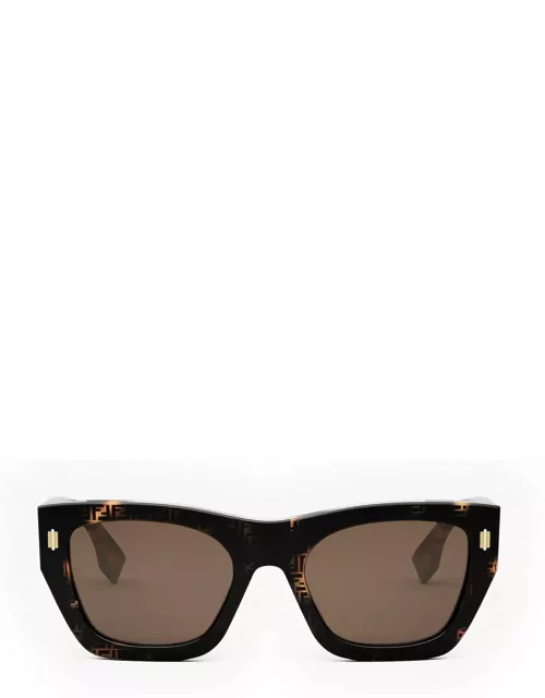 Fendi Eyewear Fe40100i 55e Sunglasse