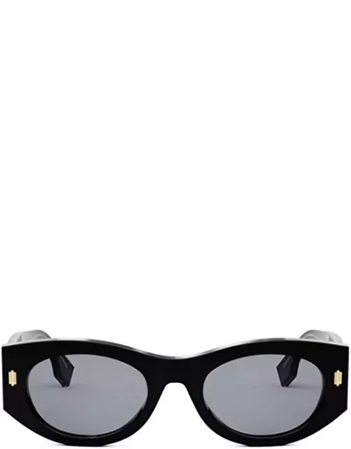 Fendi Eyewear Oval Frame Sunglasse