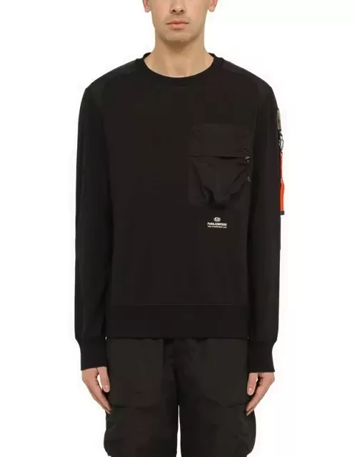 Cotton black sweatshirt with patch pocket