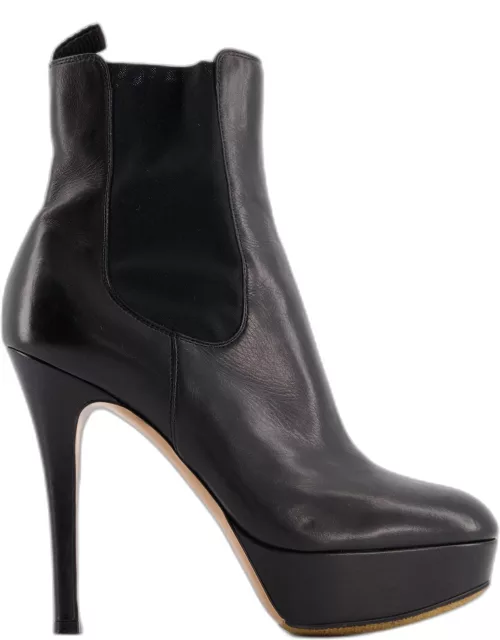 Gianvitto Rossi Black Leather Round Toe Ankle Boot