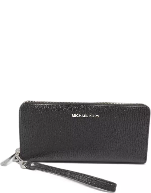Michael Kors Black Leather Jet Set Zip Around Continental Wallet