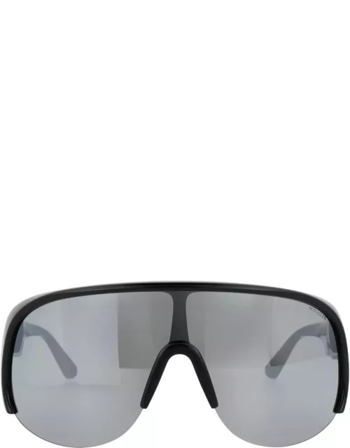 Moncler Eyewear Ml0202 Sunglasse
