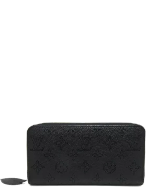 Louis Vuitton LV Monogram Mahina Leather Zippy Wallet