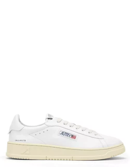 Autry Dallas Low Sneakers In White Leather