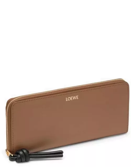 Knot brown leather zip-around wallet