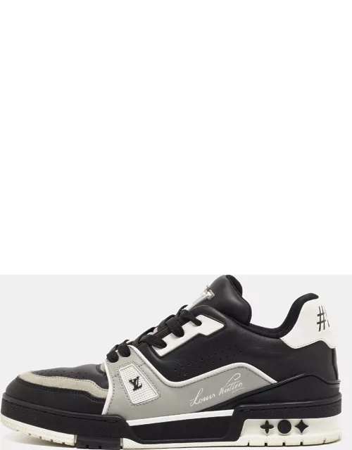 Louis Vuitton Grey/Black Leather and Suede LV Trainer Sneaker
