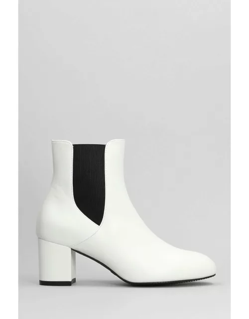 Stuart Weitzman Yuliana 60 Ankle Boots In White Leather