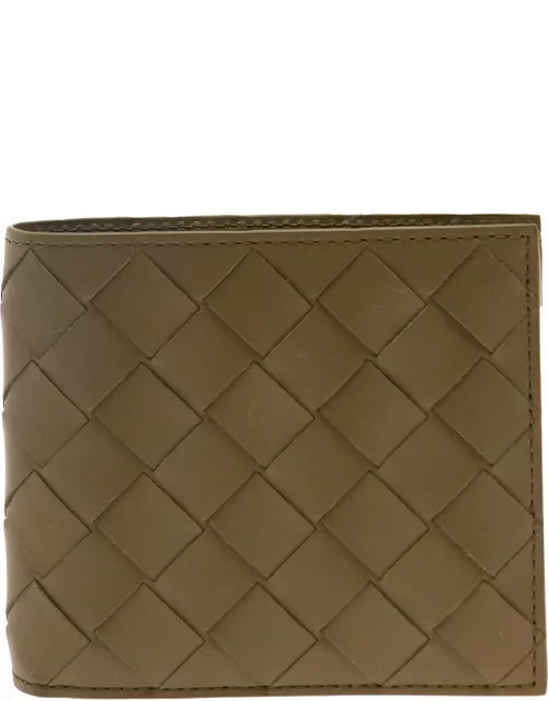 Bottega Veneta Bi-fold Wallet With Intreccio Motif In Leather Man