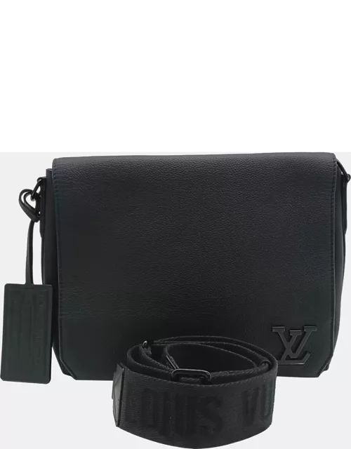 Louis Vuitton Black Leather Aerogram Messenger Bag