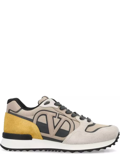 Valentino Garavani V-logo Sneaker