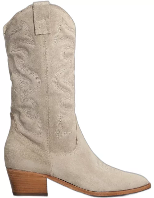 Julie Dee Texan Boots In Taupe Suede