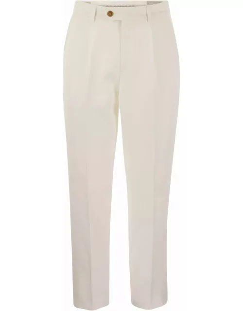 Brunello Cucinelli Leisure Fit Linen Trousers With Dart