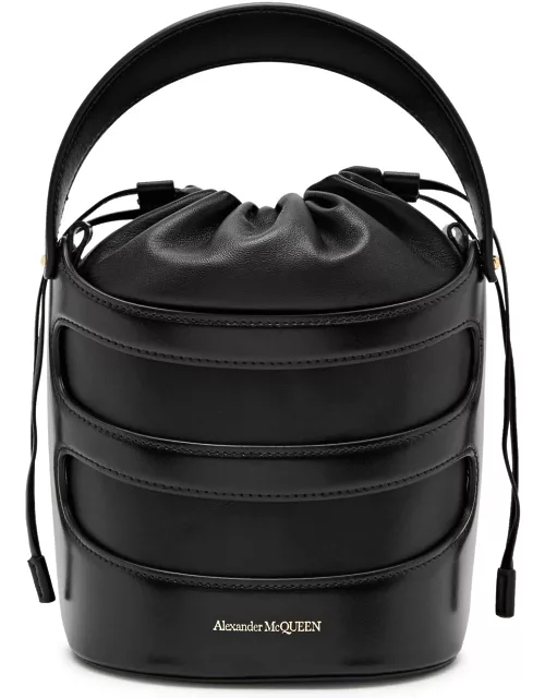 Alexander Mcqueen The Rise Leather Bucket bag - Black