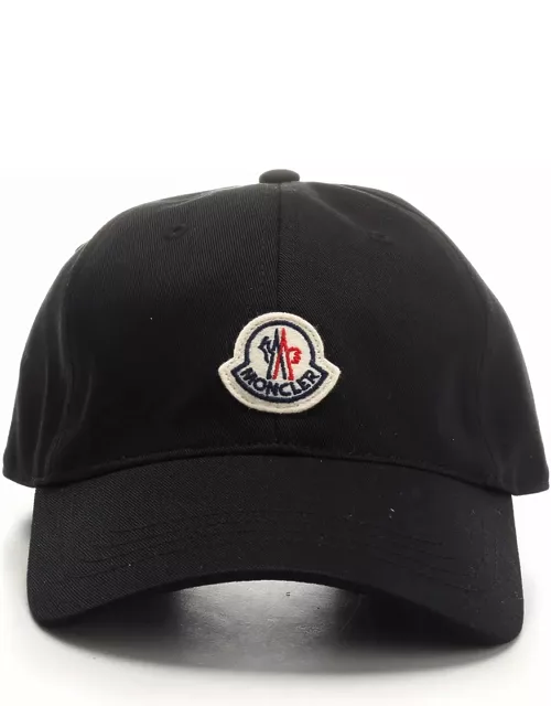 Moncler Black Cap With Logo Patch