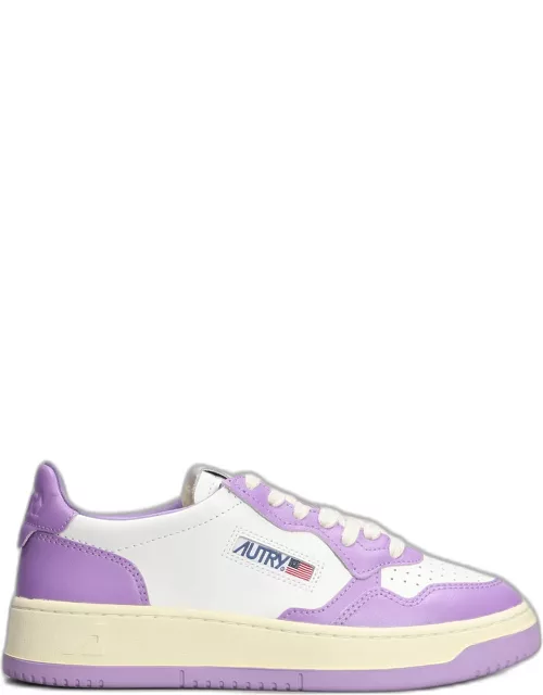 Autry Medialist Low Sneakers In White/purple Two-tone Leather