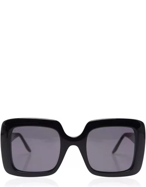 GUCCI Square Frame Sunglasses - Black