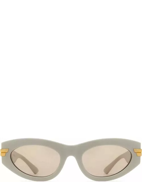 Bottega Veneta Eyewear Bv1189s White Sunglasse