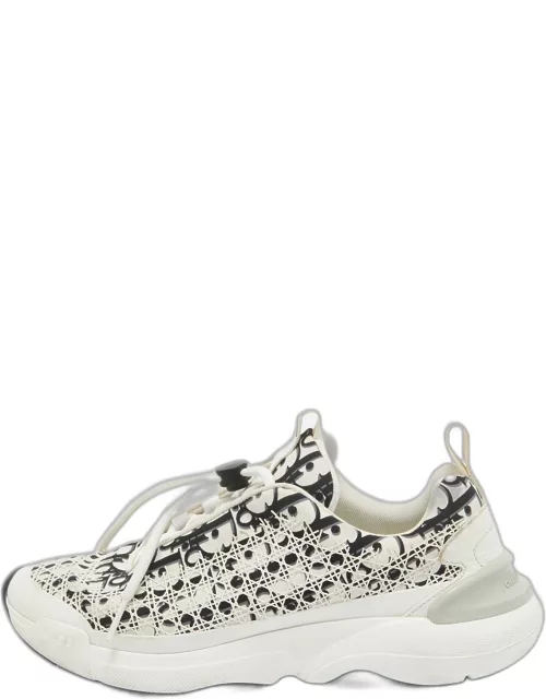 Dior White/Black Printed Fabric B24 Low Top Sneaker