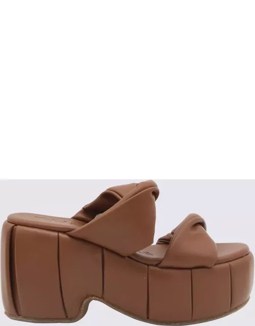 THEMOIRè Brown Faux Leather Andromeda Sandal
