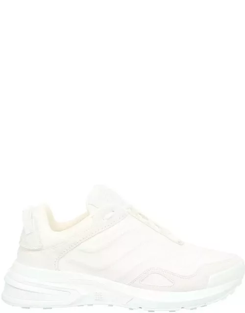 Givenchy Round Toe Lace-up Sneaker