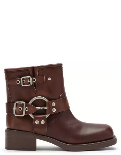 Brown vintage-effect leather ankle boot