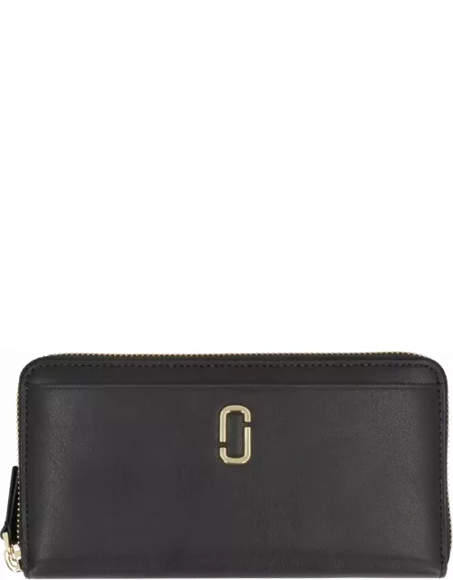 Marc Jacobs The Continental Wallet