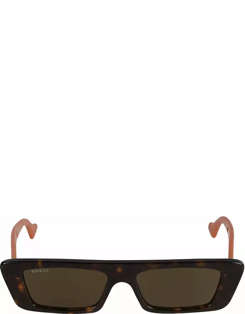 Gucci Eyewear Rectangle Flat Sunglasse