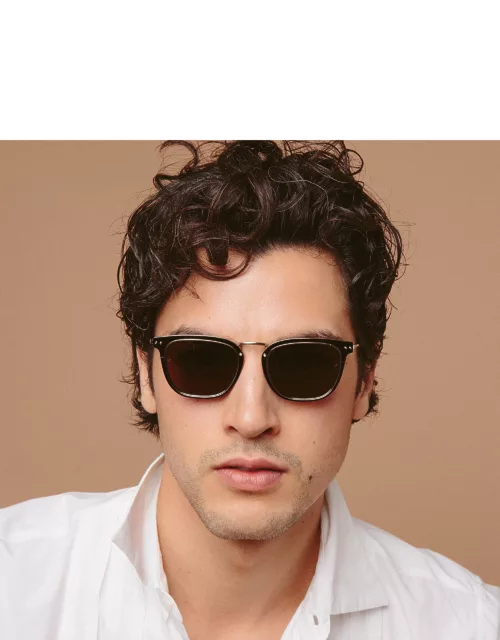 Carson D-Frame Sunglasses in Light Gold and Brown