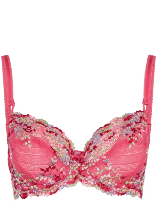 Wacoal Embrace Lace Underwired bra - Pink