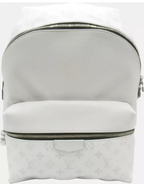 Louis Vuitton Discovery Backpack Monogram Taigarama P