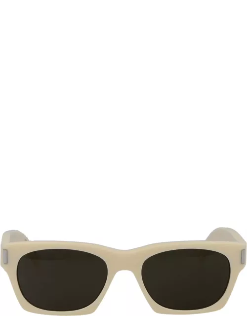 Saint Laurent Eyewear Sl 402 Sunglasse