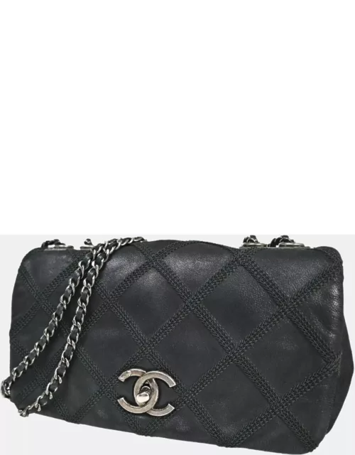 Chanel Black Diamond Embossed Calfskin Small New Chic Flap Bag