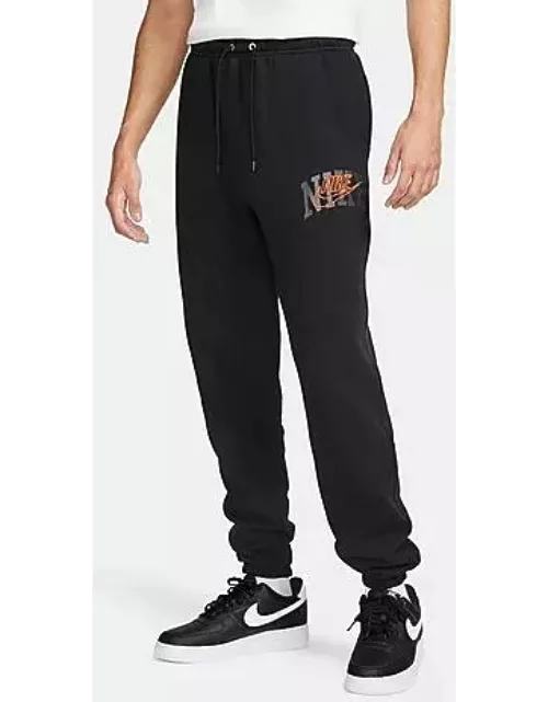 Men's Nike Club Fleece Arched Varsity Graphic Cuffed Sweatpant