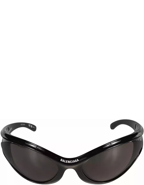 Balenciaga Eyewear Centre Logo Cat-eye Biker Sunglasse
