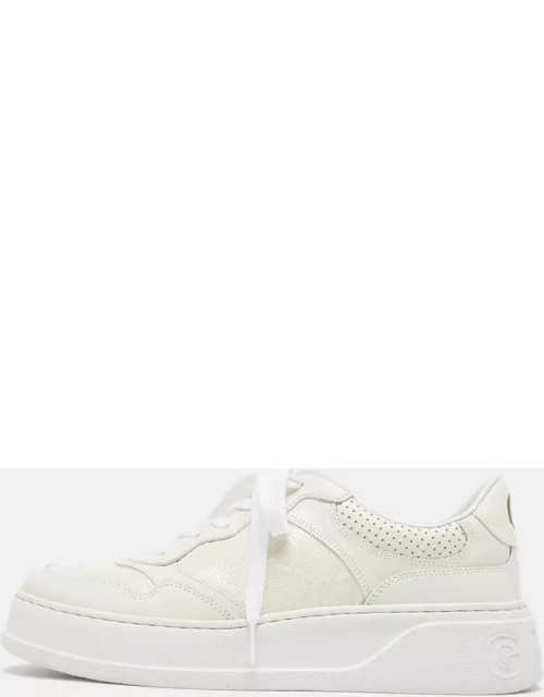 Gucci White Jumbo GG Embossed Leather Low Top Sneaker
