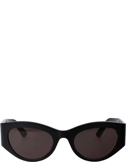 Balenciaga Eyewear Logo Sided Cat-eye Sunglasse