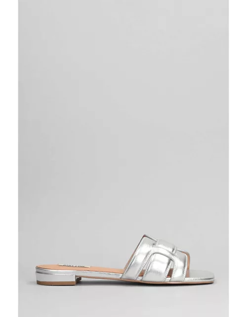 Bibi Lou Holly Flats In Silver Leather