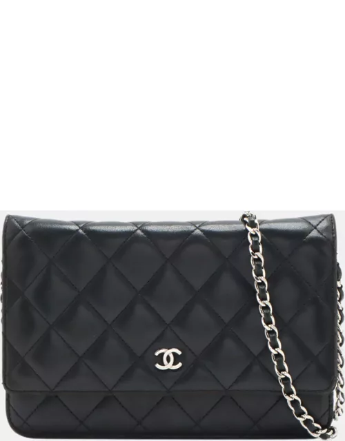 Chanel Black CC caviar wallet on Chain