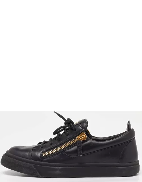 Giuseppe Zanotti Black Leather Double Zipper Low Top Sneaker