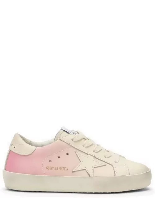 Low strawberry leather trainer