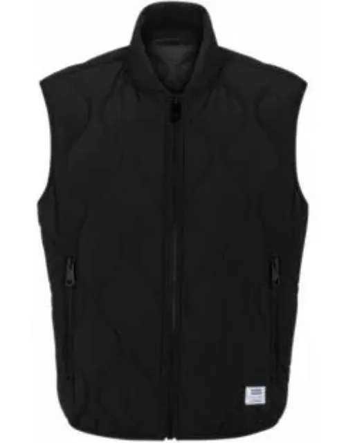 Water-repellent quilted gilet with logo patch- Black Men's Casual Jacket