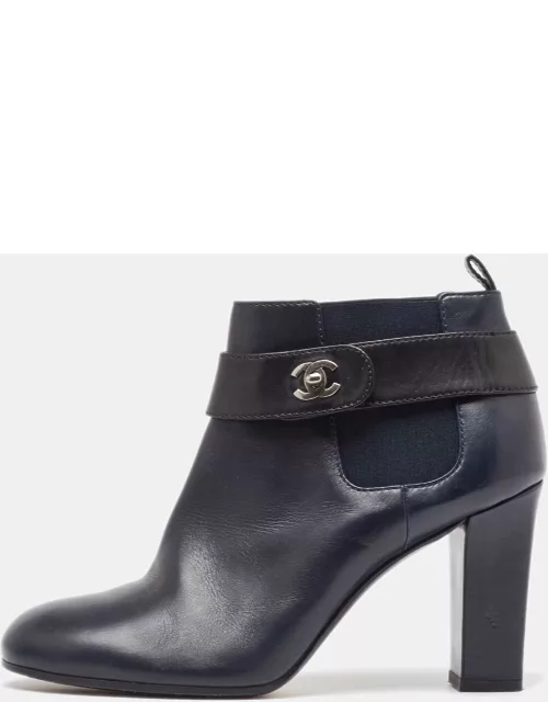 Chanel Navy Blue/Black Leather CC Turnlock Ankle Boot