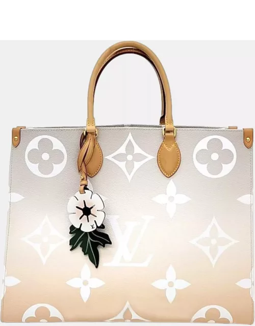Louis Vuitton Light Peach Monogram Giant Canvas On The Go By The Pool Tote Bag