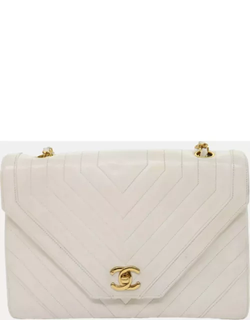 Chanel White Leather CC Envelope Flap Bag