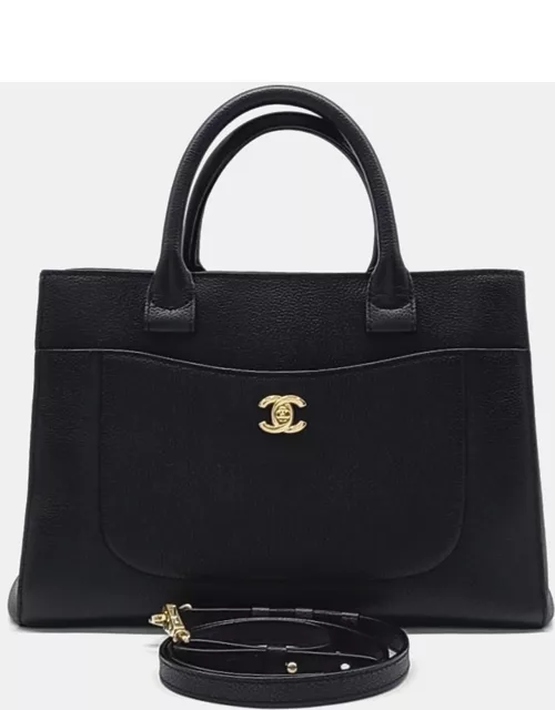 Chanel Neo Medium Bag