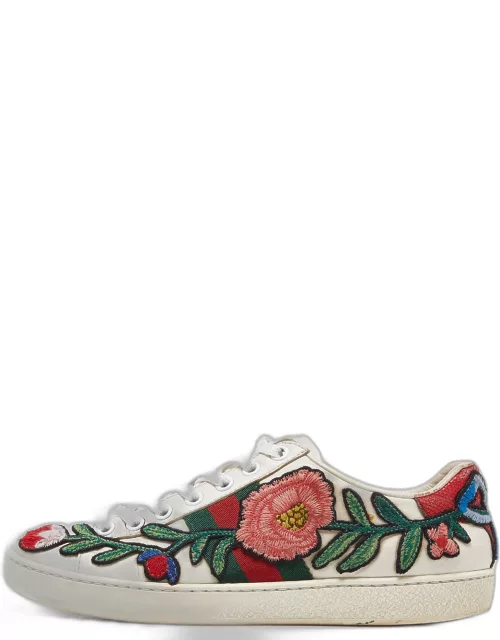 Gucci White Leather Floral Embroidered Ace Sneaker