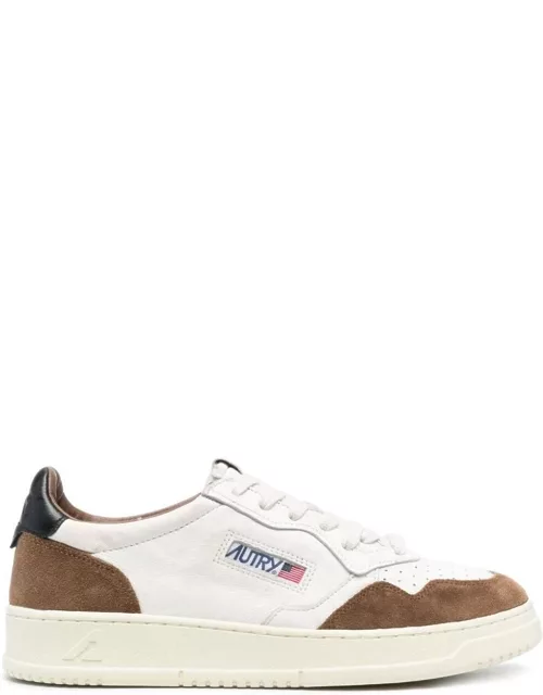 Autry medalist Low Brown And White Low Top Sneakers With Side Logo Detail In Leather And Suede Man