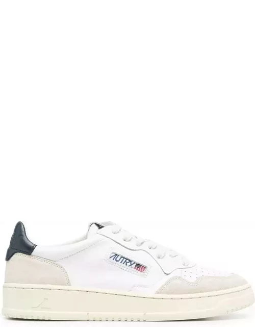 Autry medalist Low White Sneakers With Suede Inserts And Contrasting Heel Tab In Leather Man